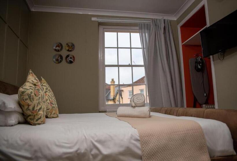 高级大房间, The Oak House