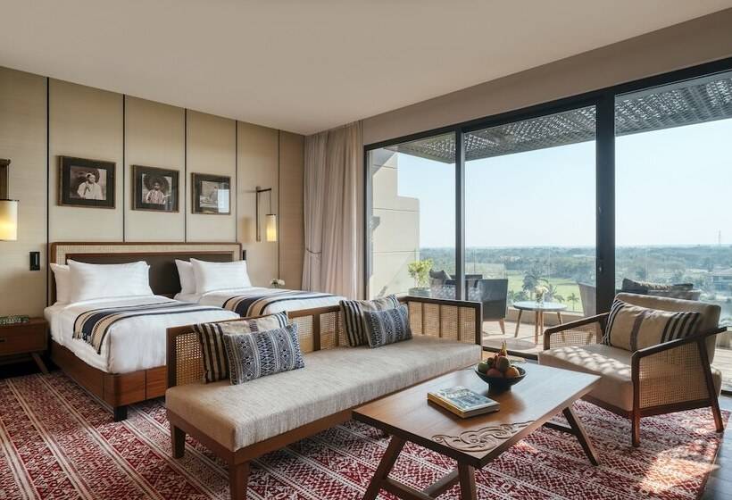 اتاق لوکس, Awei Metta