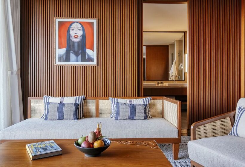 سوییت جونیور, Awei Metta