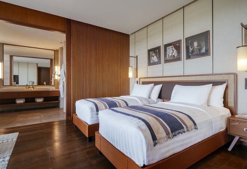 سوییت جونیور, Awei Metta