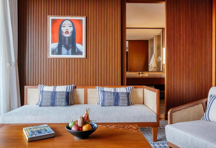 سوییت جونیور, Awei Metta