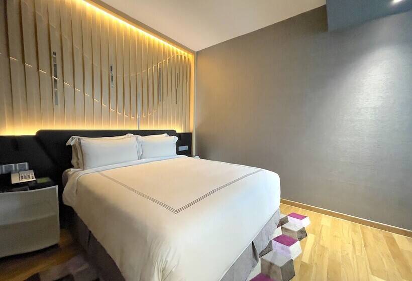 Апартаменты Premium 3 Спальни, Fraser Place Puteri Harbour