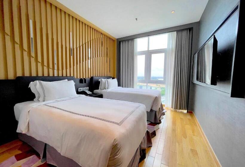 Апартаменты Premium 3 Спальни, Fraser Place Puteri Harbour