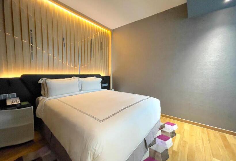 3침실 프리미엄 아파트, Fraser Place Puteri Harbour