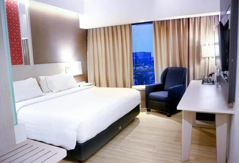 デラックスルーム, Harper Palembang By Aston