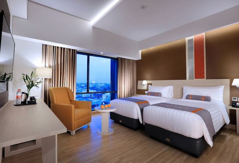 Номер Deluxe, Harper Palembang By Aston