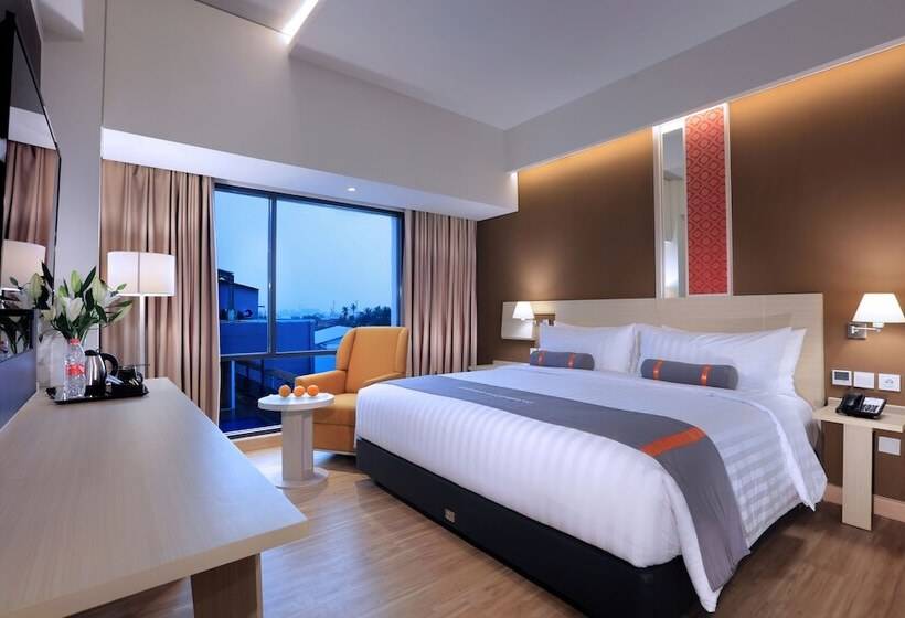 Номер Deluxe, Harper Palembang By Aston