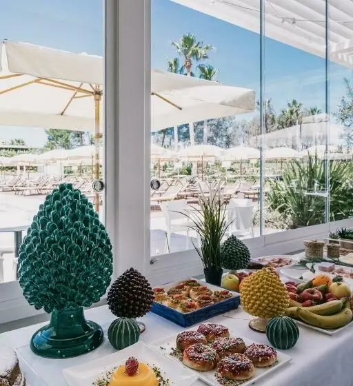 オーシャンビュースーペリアールーム, Mangia’s Himera Resort