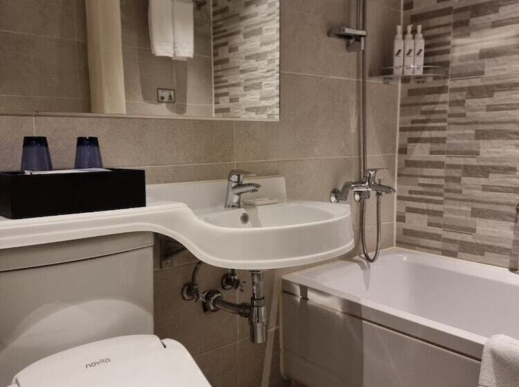 Quarto Familiar, Dormy Inn Express Seoul Insadong