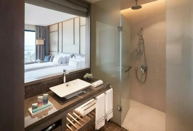 اتاق لوکس با چشم‌انداز باغ, Melia Ho Tram Beach Resort