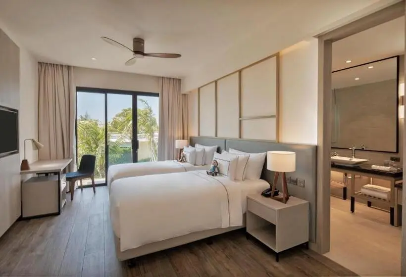 ویلای 3 خوابه, Melia Ho Tram Beach Resort