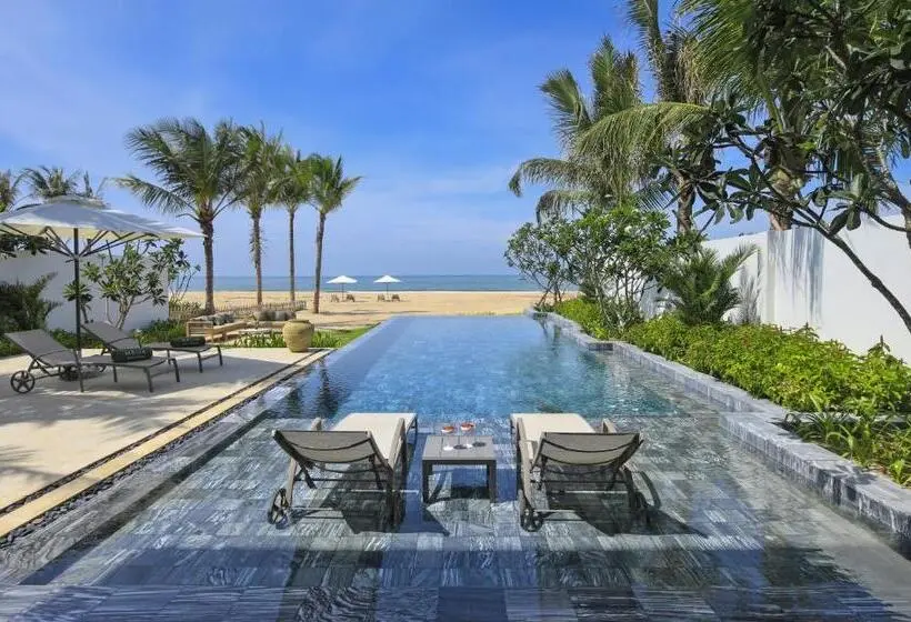 ویلای 4 خوابه, Melia Ho Tram Beach Resort