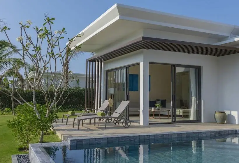 ویلای 2 خوابه, Melia Ho Tram Beach Resort