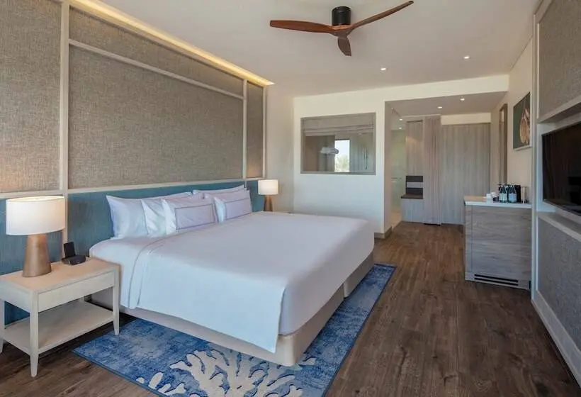 اتاق استاندارد با چشم‌انداز دریا, Melia Ho Tram Beach Resort