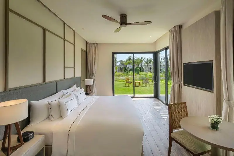 اتاق پرمیوم, Melia Ho Tram Beach Resort