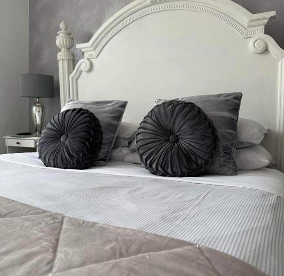 Номер Стандарт, Baytree House