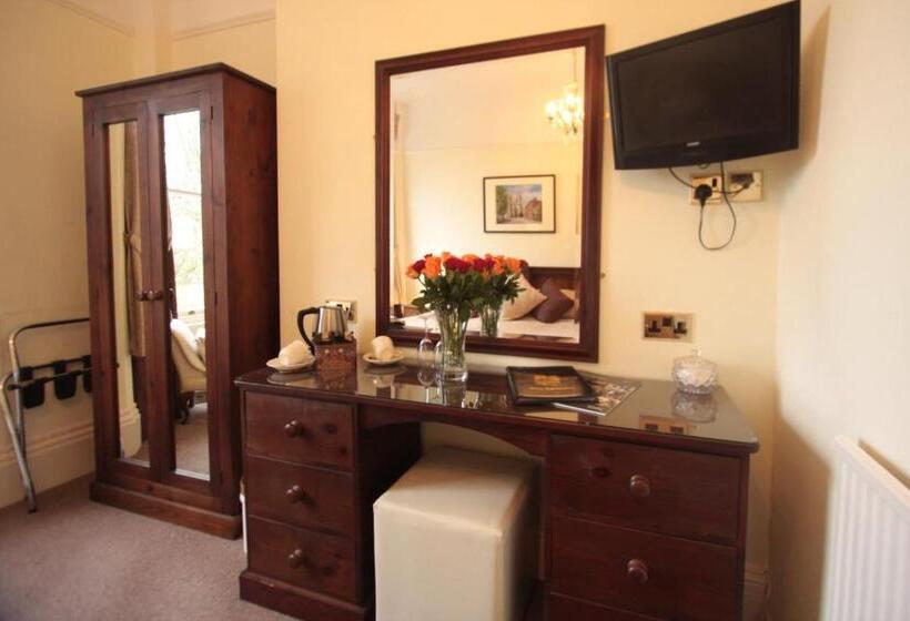 غرفة قياسية سرير كينج, Bronte Guest House