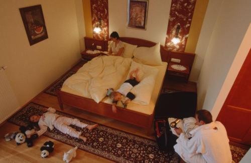 Номер Стандарт, Gasthof Hotel Zum Weinberg