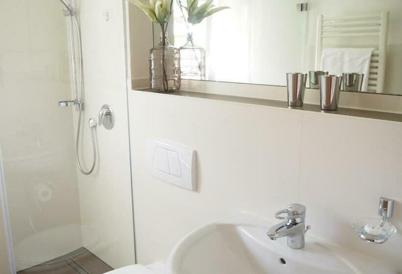 غرفة قياسية, Haus Sonja