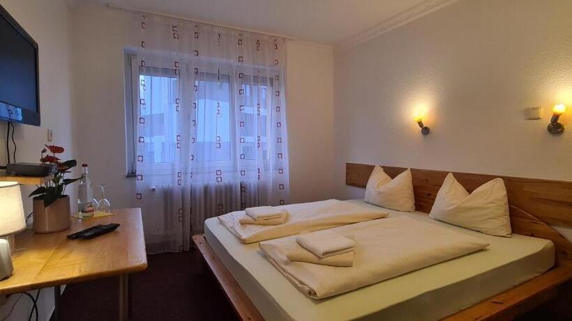 Standard-huone, Lamm