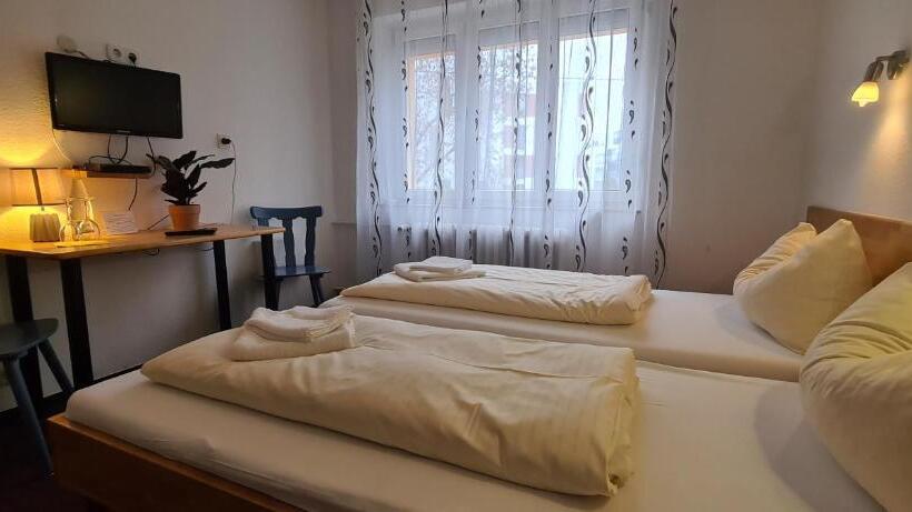 Standard-huone, Lamm