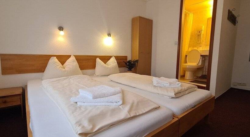 Standard-huone, Lamm