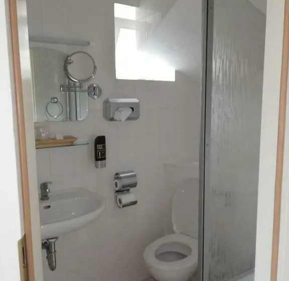 スタンダードルーム, Leutloff S Am See