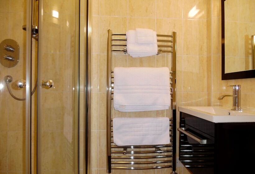 Номер Стандарт Индивидуальный, Rhins Of Galloway