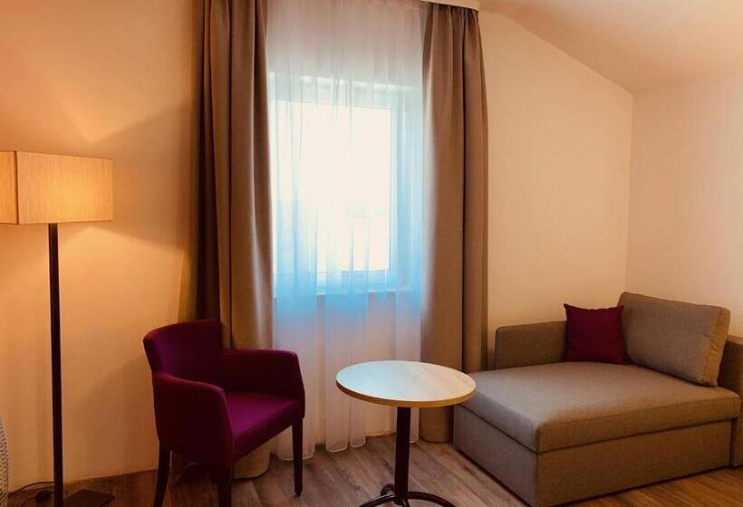 Номер Стандарт, Pension Lindenhof