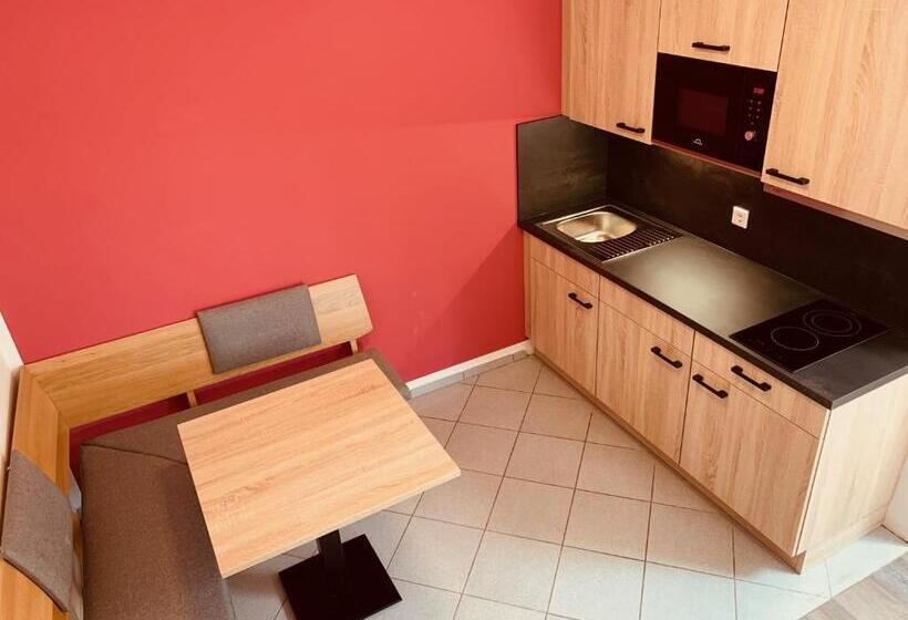 Номер Стандарт, Pension Lindenhof