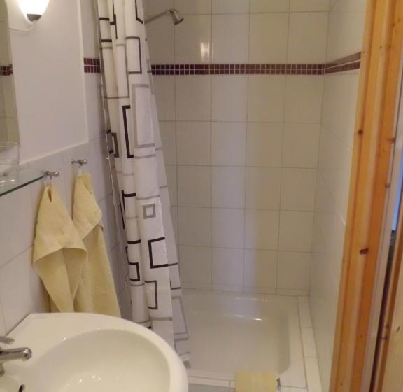 컴포트 룸, Pension Wiesengrund