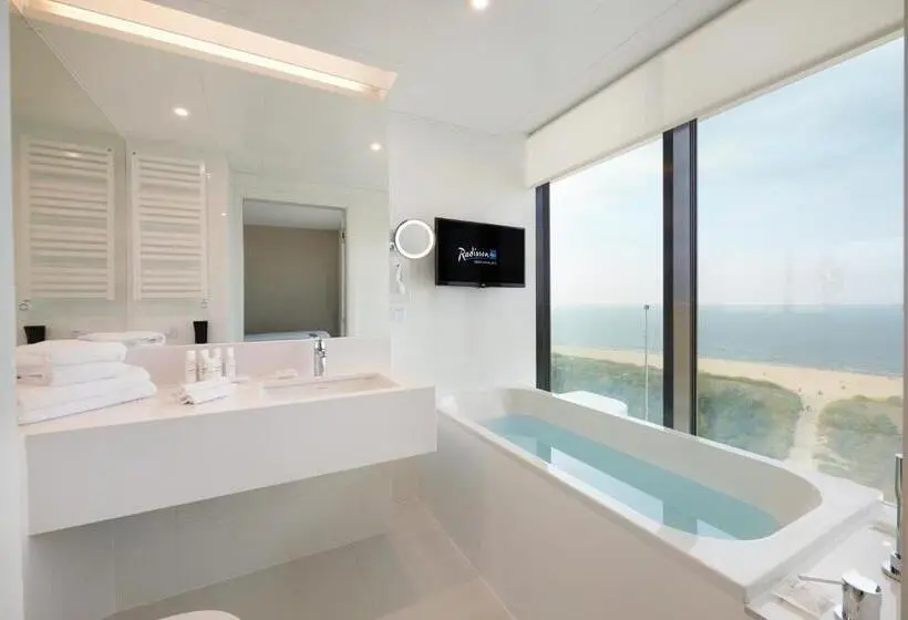 سوییت با چشم‌انداز دریا, Radisson Blu Resort, Swinoujscie