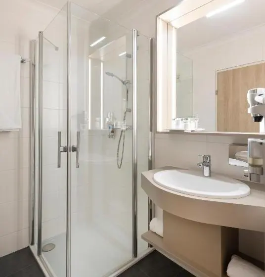 ファミリールーム, Vitalhotel Der Parktherme Inkl Thermeneintritt & Sauna