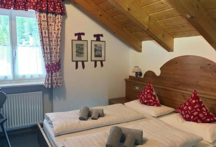 Economy-huone, Rifugio Monti Pallidi