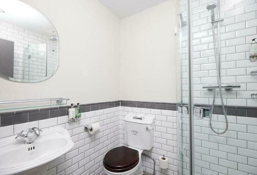 스탠다드 룸, Rose Revived By Chef & Brewer Collection