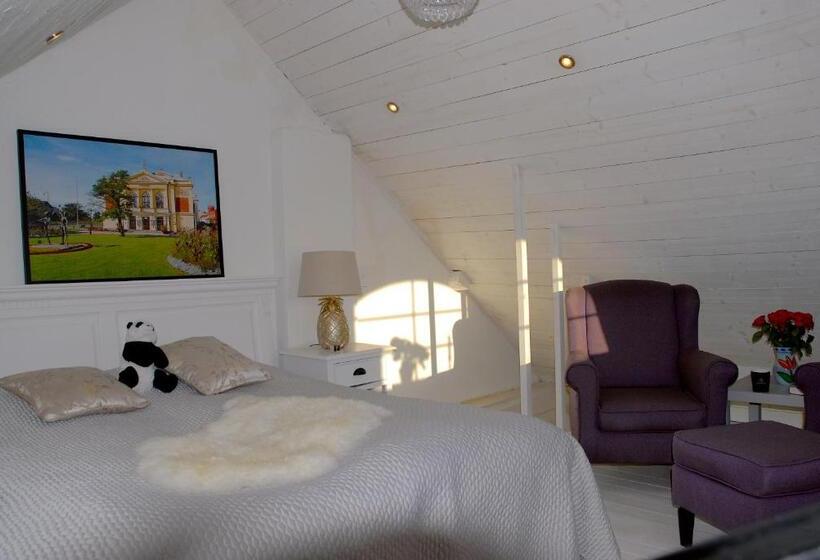 Apartament 1 Dormitori amb Terrassa, Vallebergaslätt