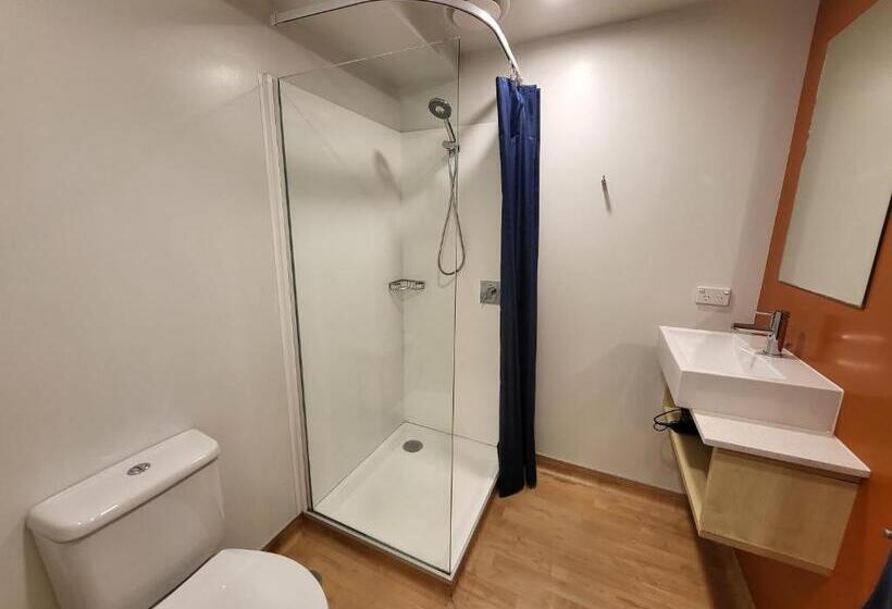 스탠다드 스튜디오 더블 침대, Empire Apartments