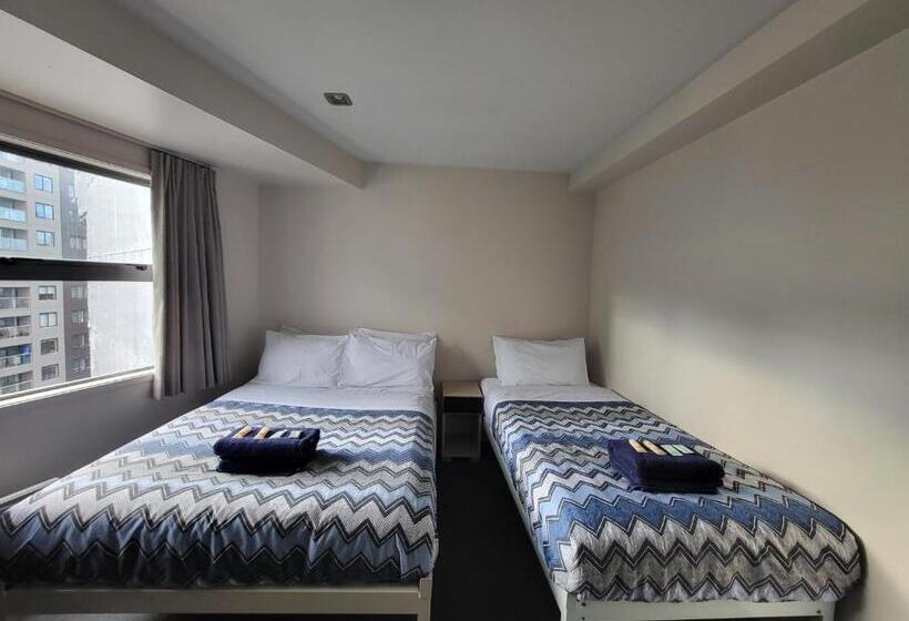 标准工作室, Empire Apartments