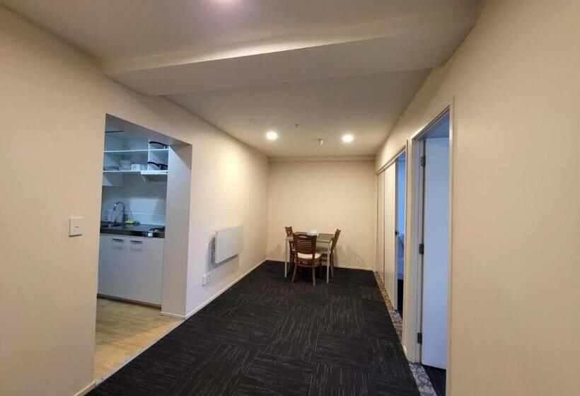 침실 3개 아파트, Empire Apartments