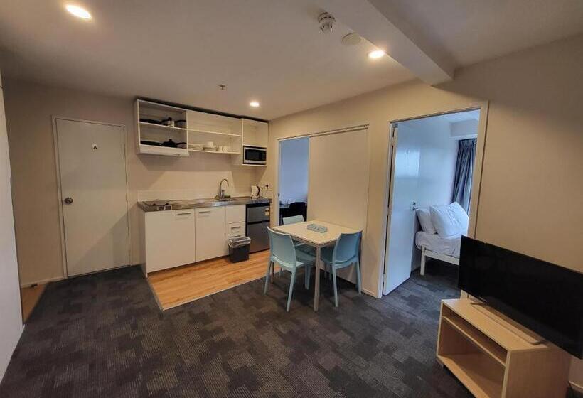 침실 3개 아파트, Empire Apartments