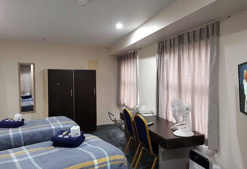 إستوديو قياسى, Empire Apartments