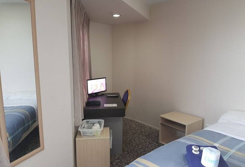 침실 3개 아파트, Empire Apartments