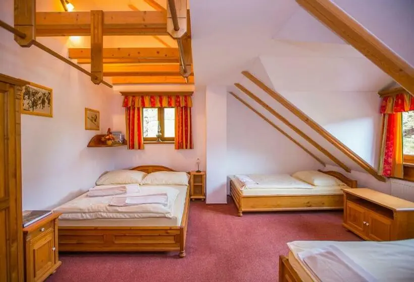 １ベッドルームアパートメント, Happy House Apartments