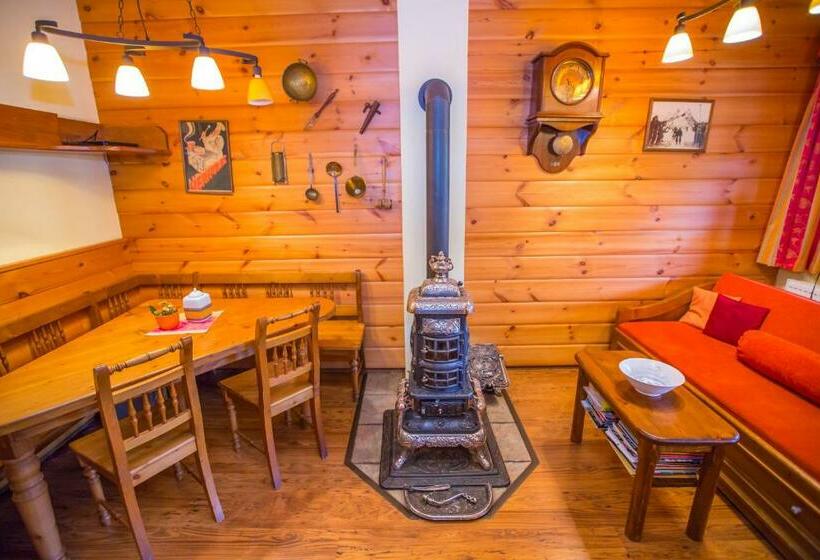 Апартаменты 1 Спальня, Happy House Apartments