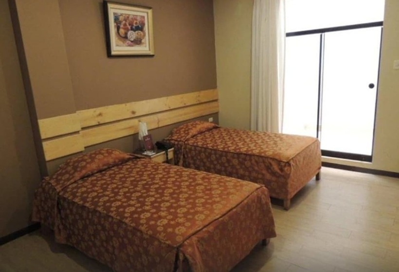 اتاق استاندارد سه نفره, El Brujo Hotel Centro Histórico