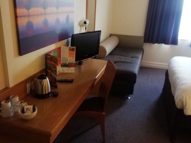 חדר סטנדרט, Purple Roomz Preston South