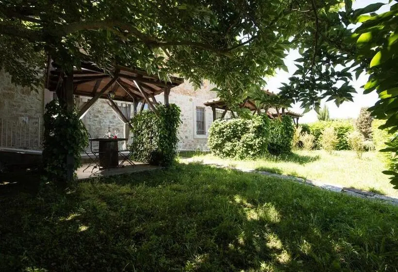 スイート, Tenuta Decimo Villa Dini
