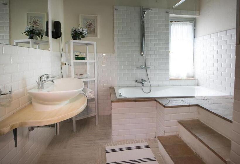 Люкс Повышенной Комфортности, Tenuta Decimo   Villa Dini