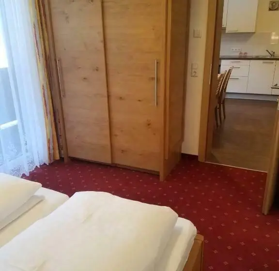 Deluxe-huoneisto 1 Makuuhuone, Aparthotel Hohe Brücke