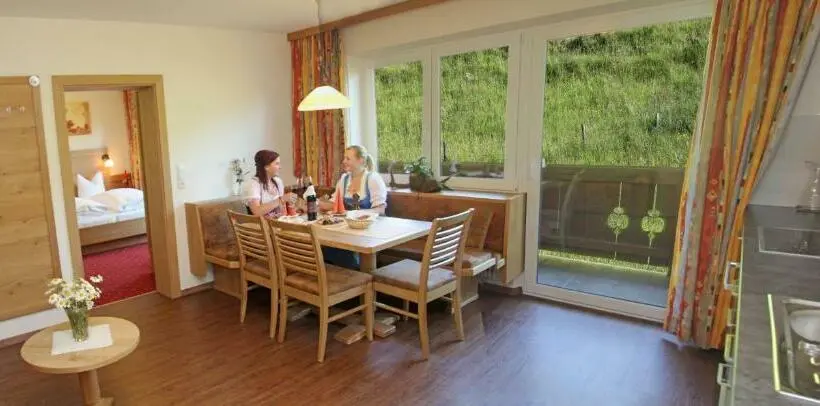 Deluxe-huoneisto 1 Makuuhuone, Aparthotel Hohe Brücke